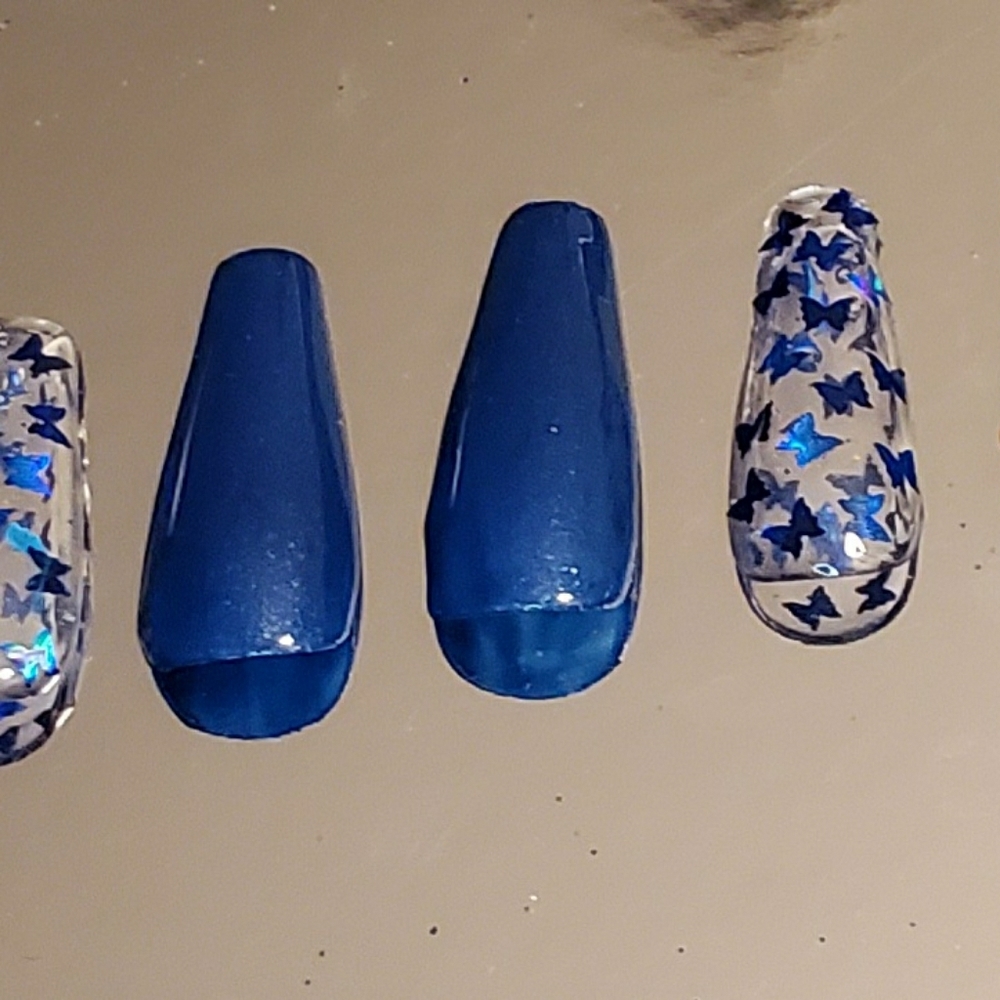 Custom "Blue Elegance" Press On Nails